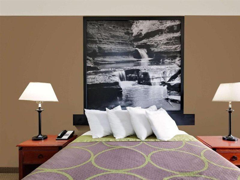 Hotel Super 8 By Wyndham Ithaca Exterior foto